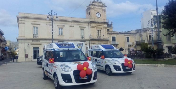 Avola, parte il “Taxi sociale”: il servizio di trasporto gratuito per anziani e malati