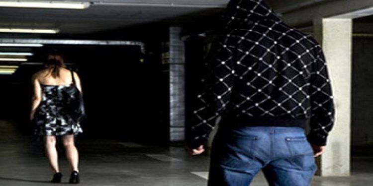 Avola. Viola il divieto di avvicinamento, finisce ai domiciliari un 53enne