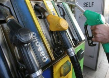 Avola. Armato di martello e cacciavite tenta di rapinare un distributore di benzina, arrestato