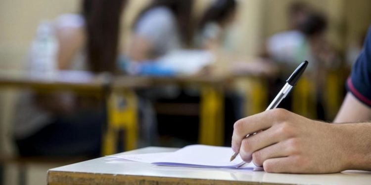 Avola. Le “Olimpiadi” tra i banchi di scuola: sfida di logica, lingua e matematica per 145 studenti dell’Istituto “De Amicis