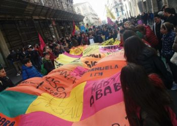 Avola. “Giornata memoria vittime mafia”: il I Circolo didattico “De Amicis” apre il corteo delle scuole a Catania