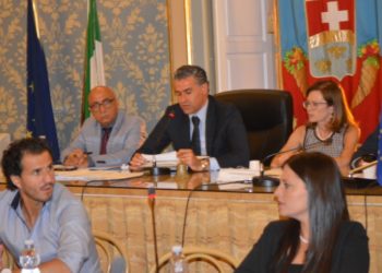 Avola, seduta fiume di sette ore del Consiglio comunale