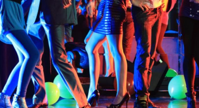 Avola. Musica, karaoke ed animazione senza licenza: denunciato il titolare di un locale