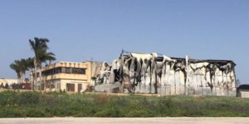 Avola. In fiamme il deposito dell’azienda agricola “Fortunato Srl”,  la solidarietà dell’onorevole Cannata