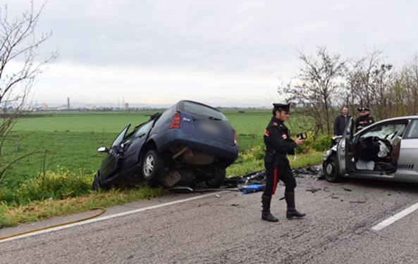 Incidente mortale a Foggia: distrutta una famiglia di Avola