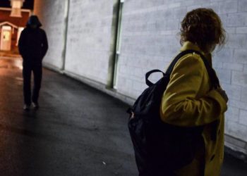 Avola, pedinava l’ex compagna e deteneva in casa delle munizioni: denunciato un 58enne