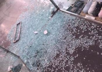 Avola. Spaccata con un vaso, porta via la cassa da un negozio in via D’Agata: arrestato un 55enne