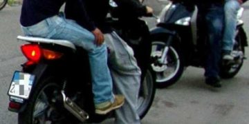 Avola, ai domiciliari ma va in giro in moto: arrestato e portato a “Cavadonna”