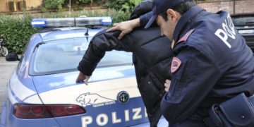 Avola. Fermano il genero per un controllo di Polizia e il suocero si scaglia contro gli agenti: arrestato
