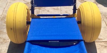 Avola, mare accessibile per tutti: da oggi in spiaggia le carrozzine Job per i disabili