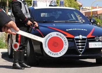 Avola, non si ferma all’alt dei Carabinieri, scatta l’inseguimento: arrestato un giovane rumeno