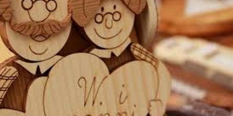 Avola celebra la “Festa dei Nonni”: domenica 7 ottobre appuntamento al Parco delle Rimembranze