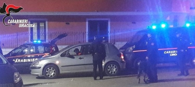 Avola, controlli dei Carabinieri: denunce, sanzioni e sequestri sul territorio