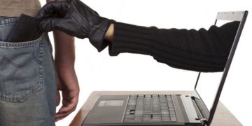 Avola. Mettono l’annuncio sul web, incassano i soldi ma non inviano nulla: 2 denunciati per truffa