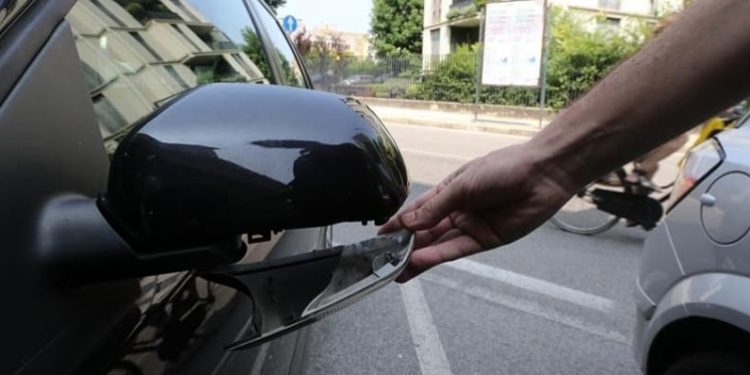 Avola. Truffa delle specchietto, nella trappola un’anziana ma intervengono i Carabinieri