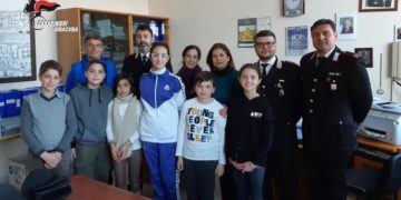 Avola, i Carabinieri “insegnano” a scuola i rischi del web e dell’uso dei social network