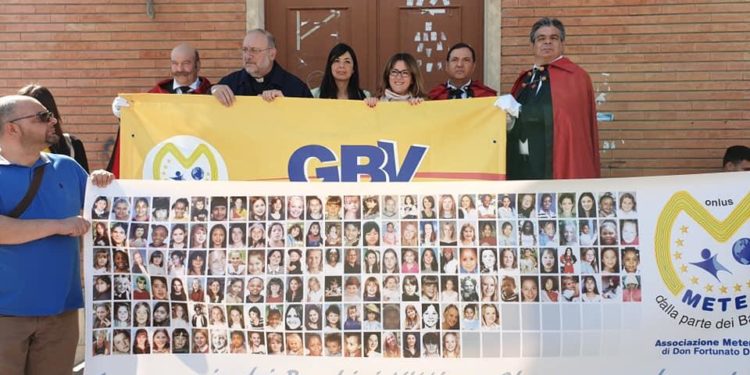 Avola. Marcia contro le violenze sui bambini vittime di sfruttamento e pedofilia