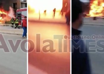 Avola, esplosione di una paninoteca: ferito un vigile del fuoco. Il VIDEO