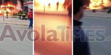 Avola, esplosione di una paninoteca: ferito un vigile del fuoco. Il VIDEO