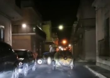 Avola, coronavirus: trattori privati a disposizione per aiutare a sanificare le strade