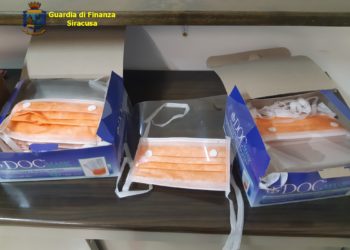 Avola. Speculazione sulla vendita di mascherine, denunciato un negoziante