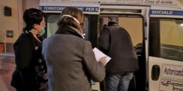 Avola. Il Comune distribuisce pacchi con spesa alle famiglie in difficoltà