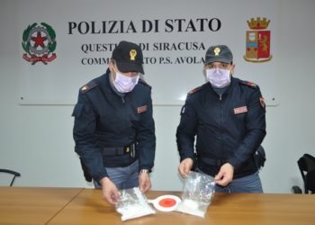Avola, viaggiava in autostrada con la cocaina nascosta negli slip: giovane finisce ai domiciliari