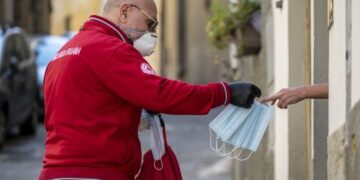 Avola, avviata la distribuzione mascherine chirurgiche usa e getta