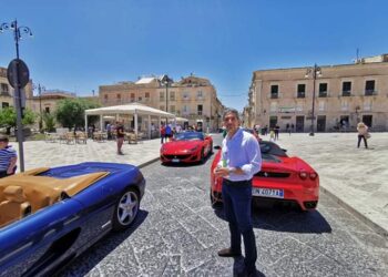 Il Ferrari Club Italia ad Avola per il pre tour delle 500 miglia di Sicilia