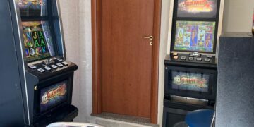 Avola. Guardia di Finanza, sequestrate due macchinette non collegate alla rete statale