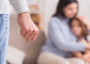 Avola. Finisce in carcere dopo anni di violenze sessuali e maltrattamenti nei confronti della compagna e della figlia di lei